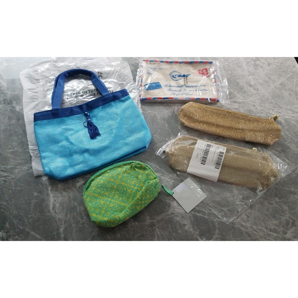 Bundle of new travel/cosmetic bags